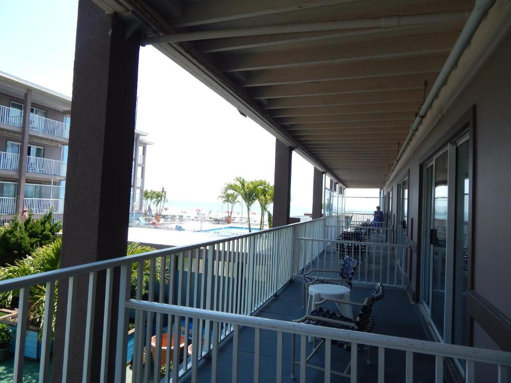Flagship Oceanfront Hotel โอเชียนซิตี้ ภายนอก รูปภาพ