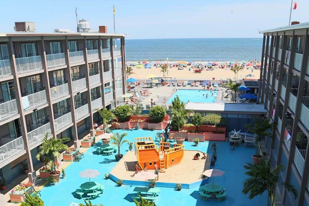 Flagship Oceanfront Hotel โอเชียนซิตี้ ภายนอก รูปภาพ