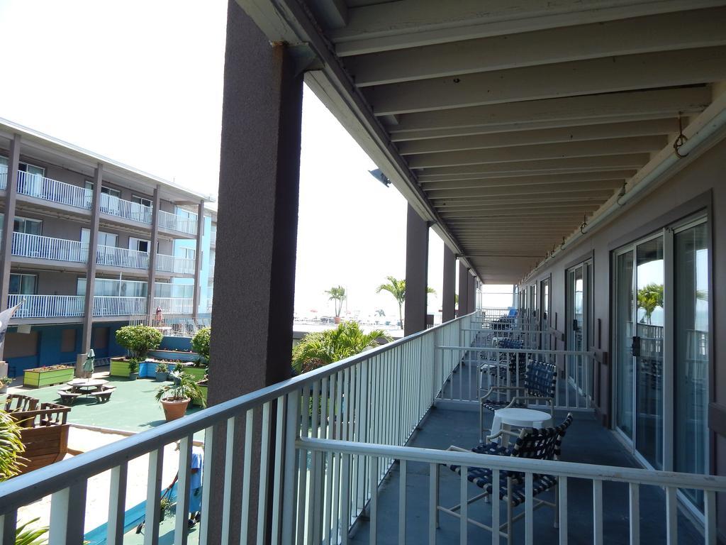 Flagship Oceanfront Hotel โอเชียนซิตี้ ภายนอก รูปภาพ